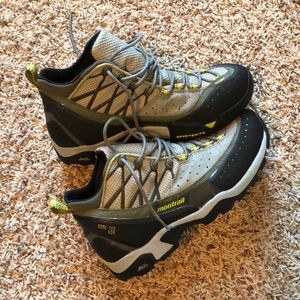 Women’s Hiking Boots
